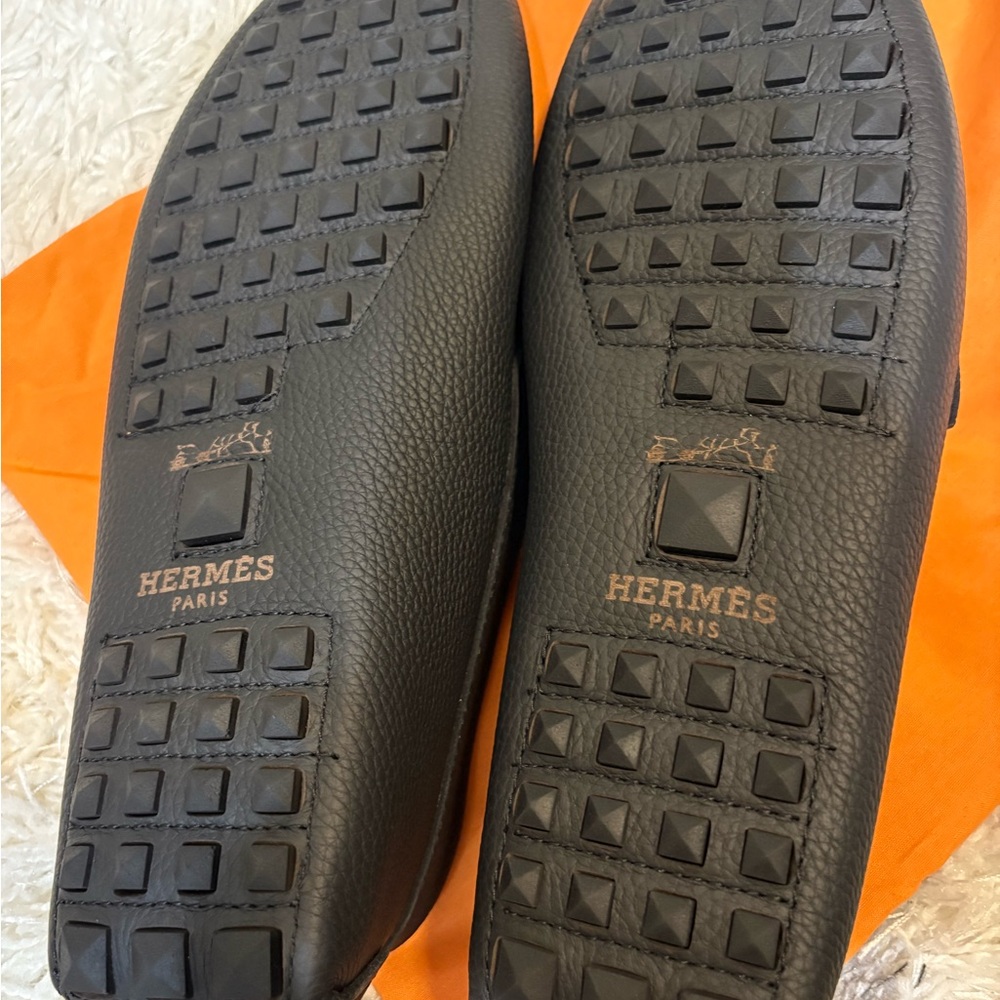 Men leather shoes